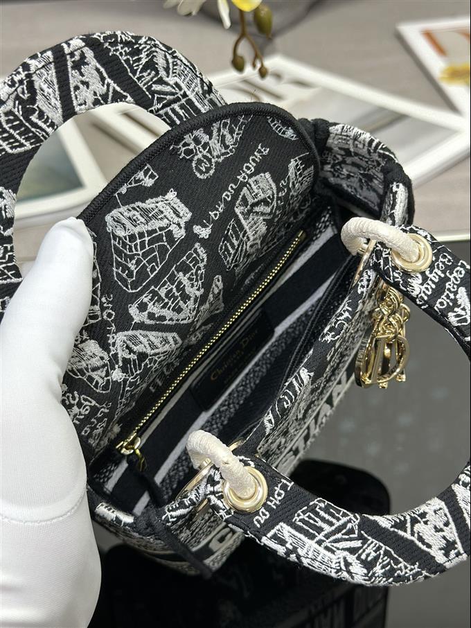 2025228Y600P212522399