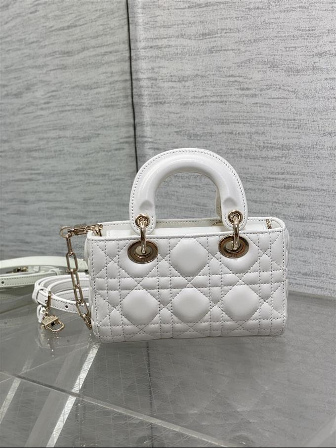 2025228Y620P212523572