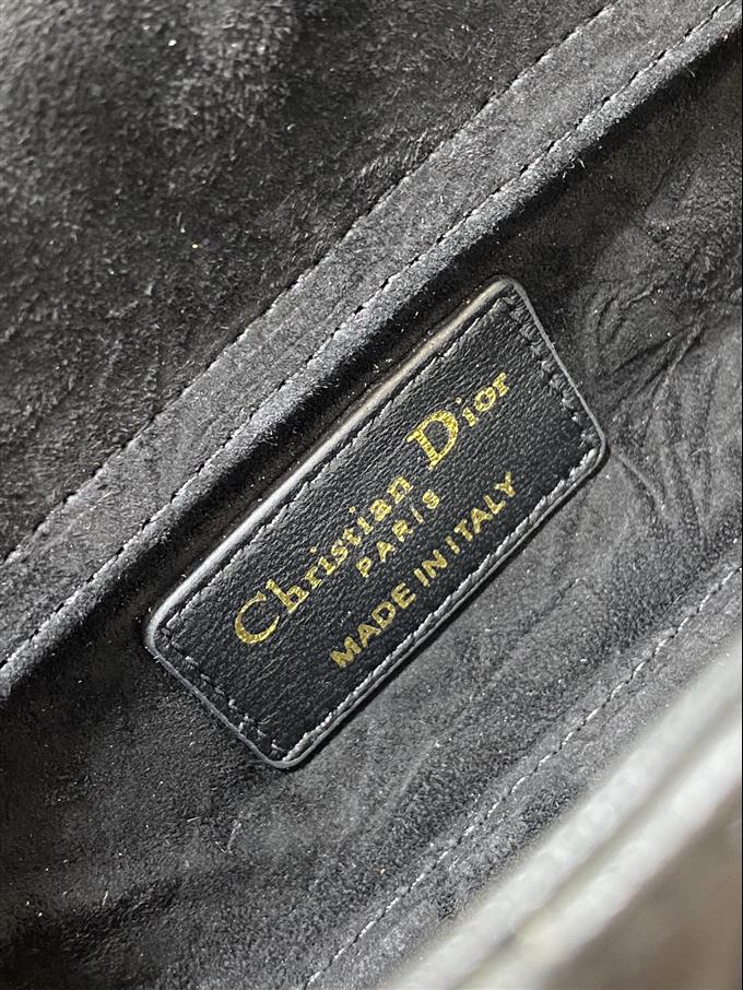 2025228Y620P212523913