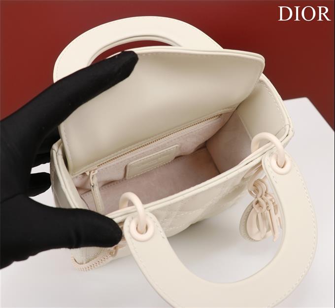 2025228Y650P205617139