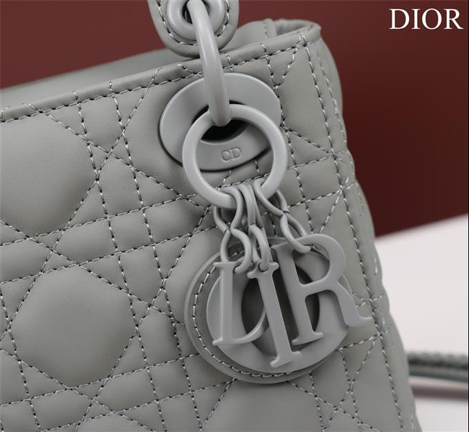 2025228Y650P205617294