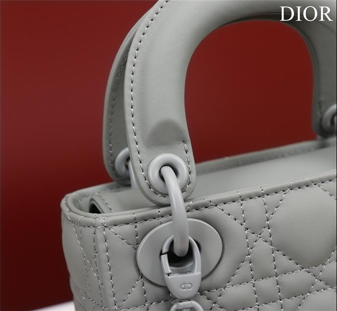 2025228Y650P205617310