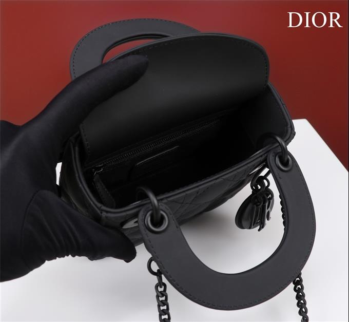 2025228Y650P205617420