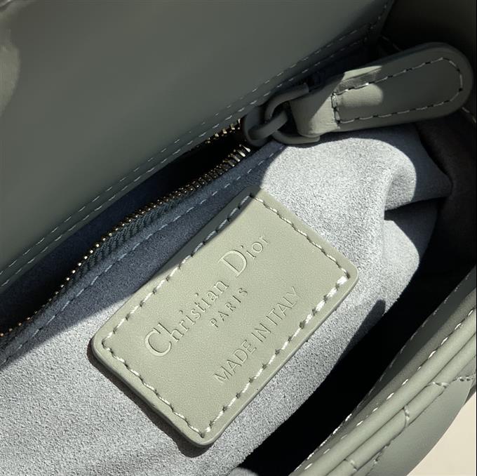 2025228Y900P221259534