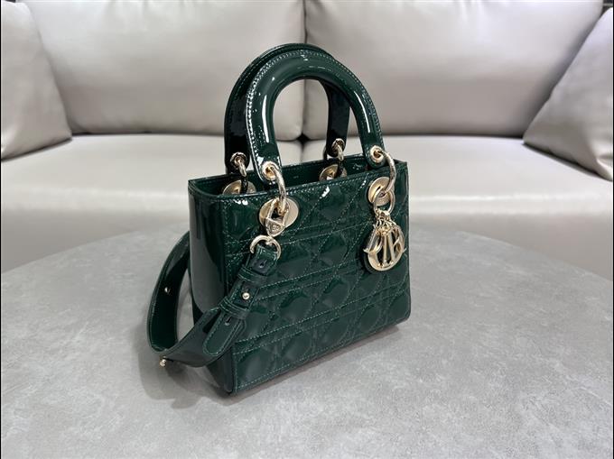 2025228Y650P205621296