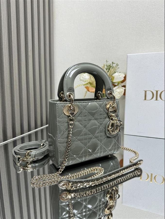 2025228Y650P205631389