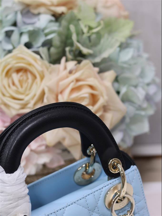 2025228Y650P212524256