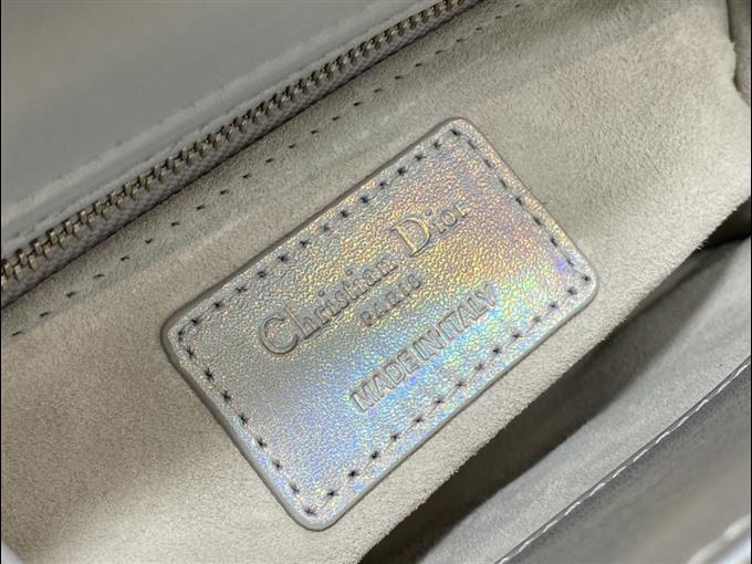 2025228Y650P212524460