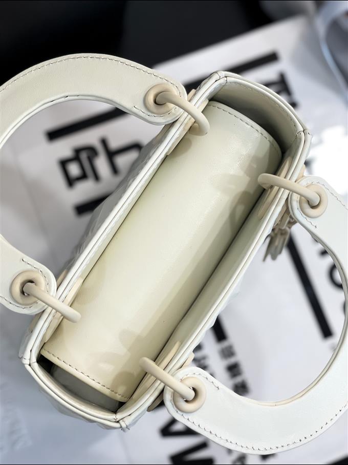 2025228Y650P212525418