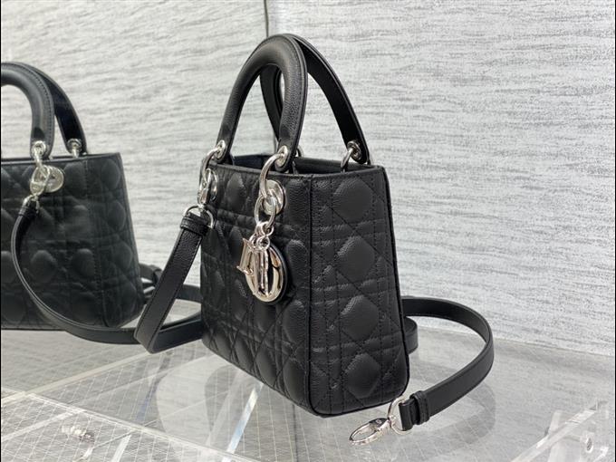 2025228Y680P205623126