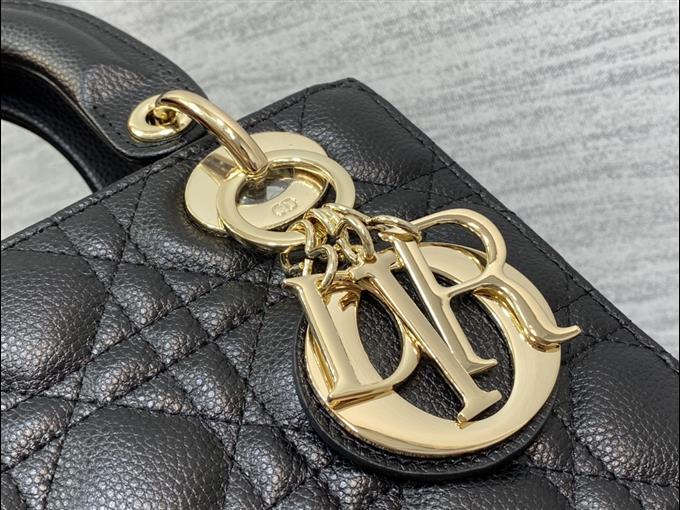 2025228Y680P205623361