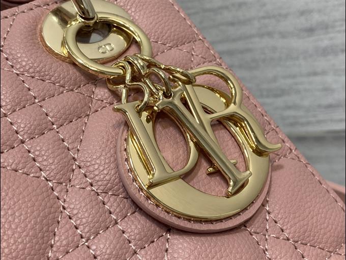 2025228Y680P205624528