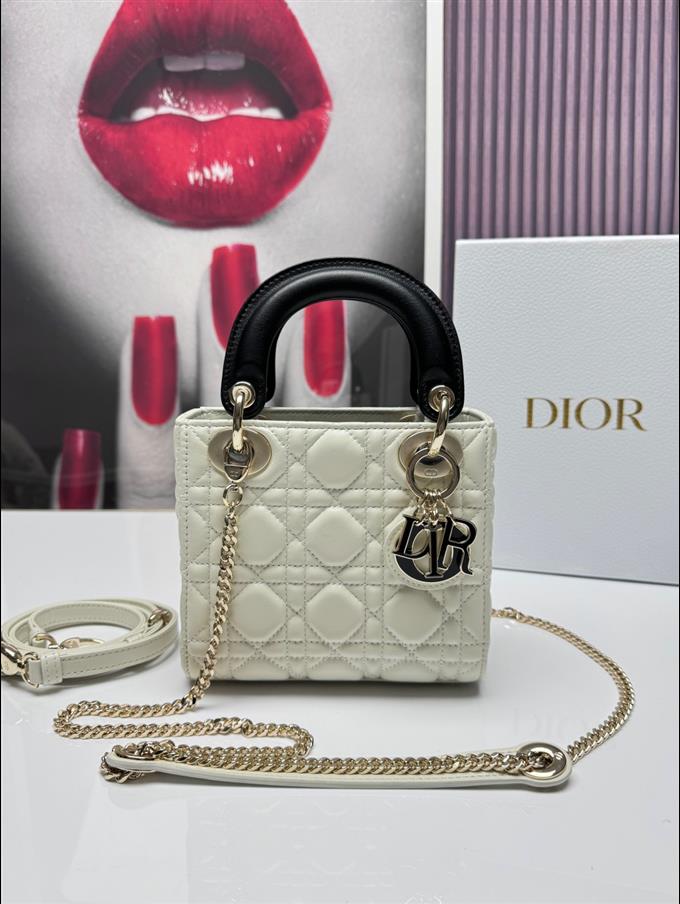 2025228Y680P212526278