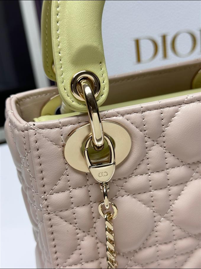 2025228Y680P212526511