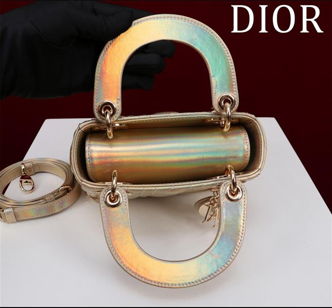 2025228Y700P205626354