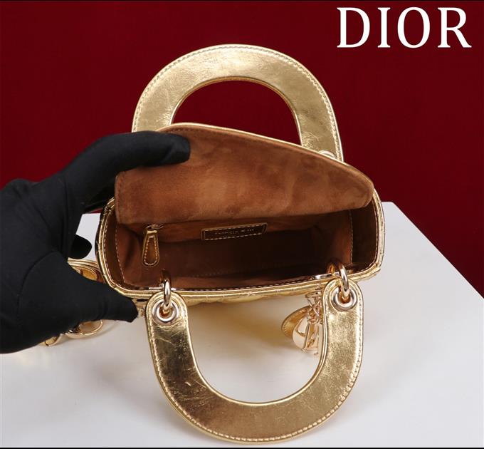 2025228Y700P205626640