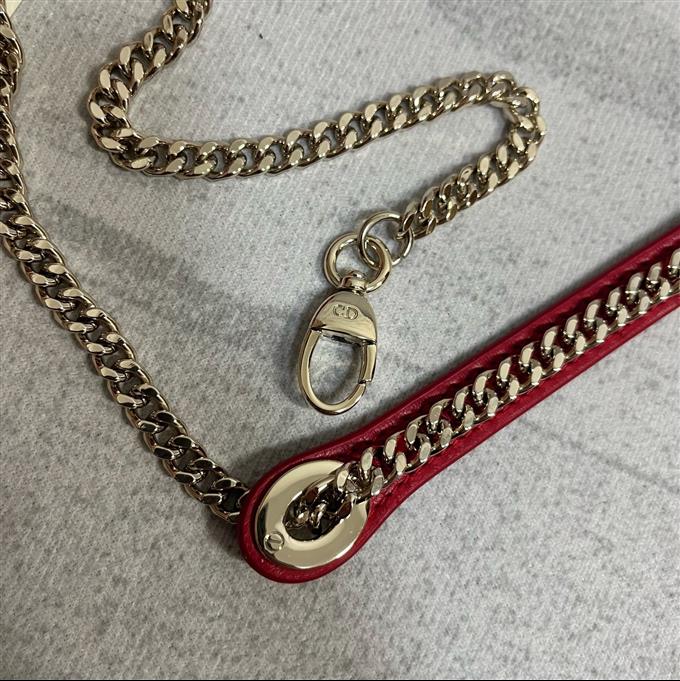 2025228Y700P205627674