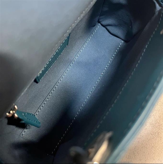 2025228Y700P205628219