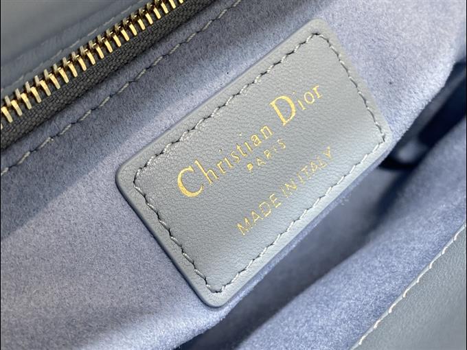 2025228Y700P205629812