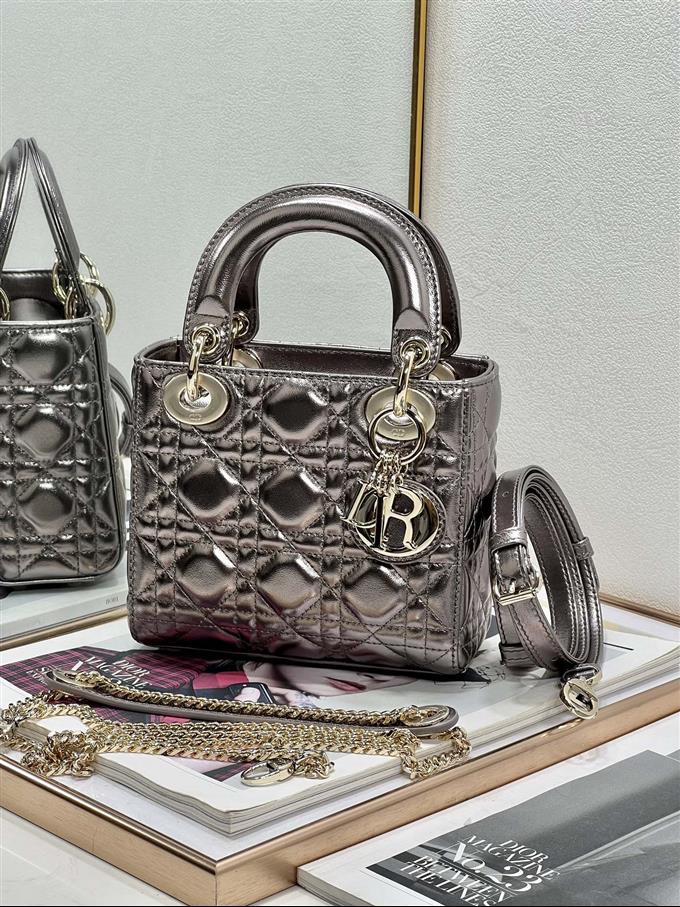 2025228Y700P212512404