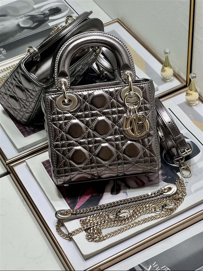 2025228Y700P212512436