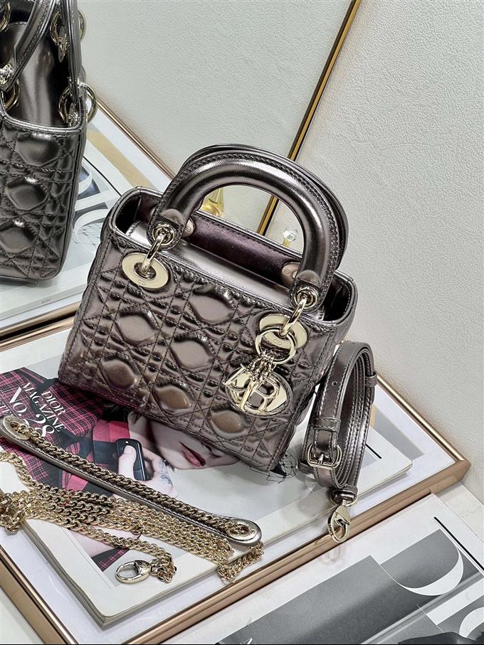 2025228Y700P212512516