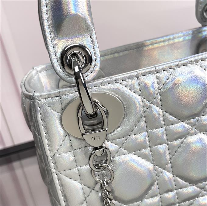 2025228Y700P212526729