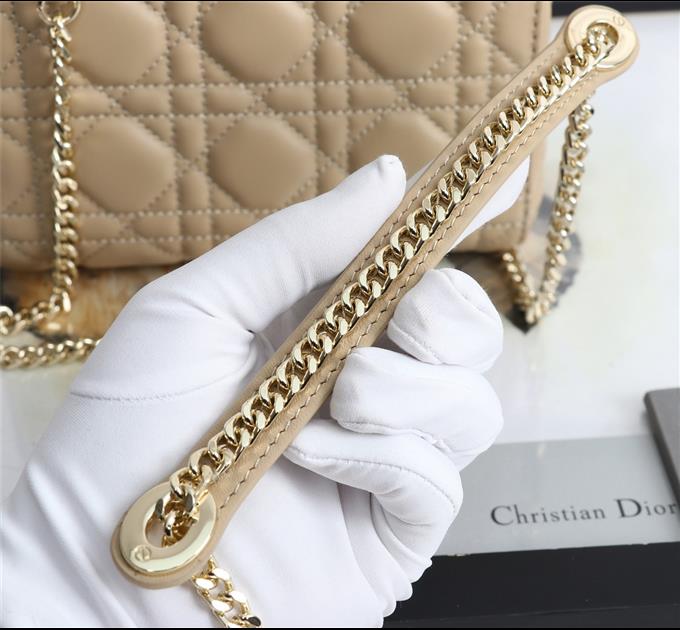 2025228Y700P22130609