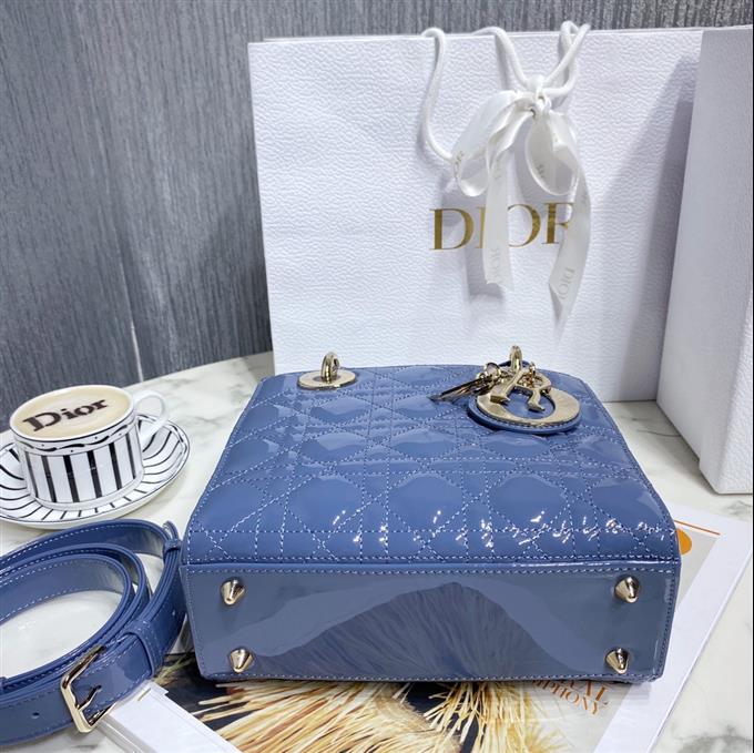 2025228Y1200P211545309