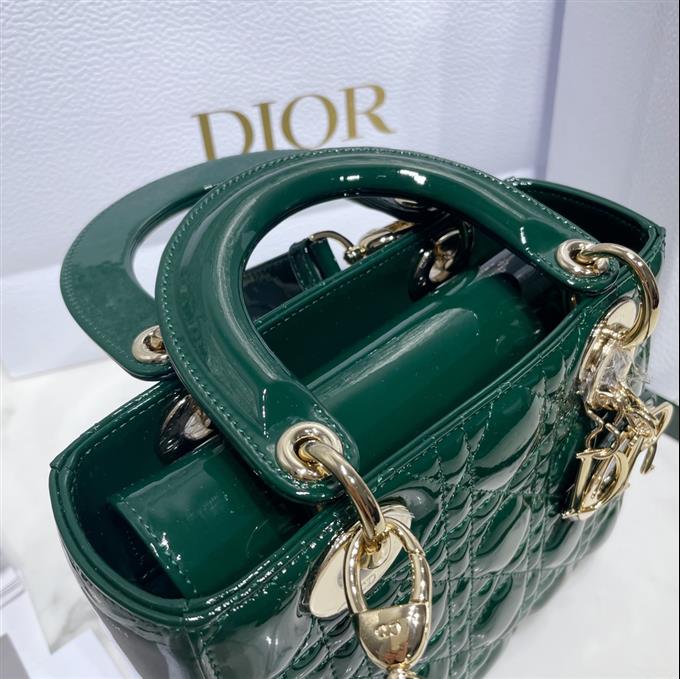 2025228Y1200P211545687