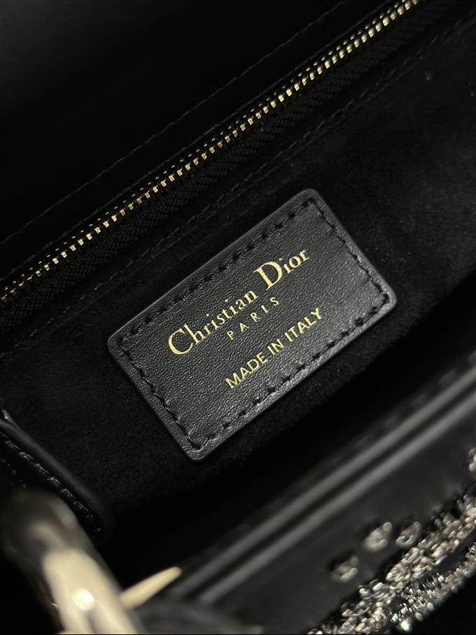 2025228Y1550P211546297