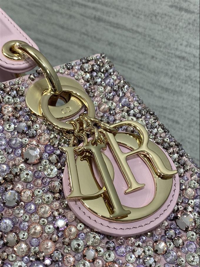 2025228Y1880P211546625