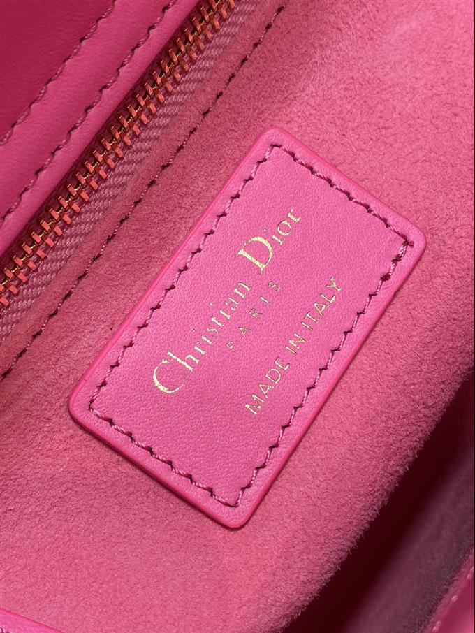 2025228Y1880P211546878