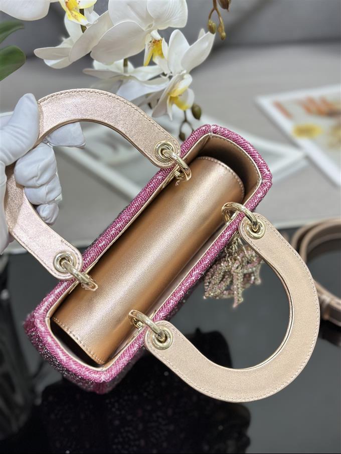 2025228Y2100P211619259