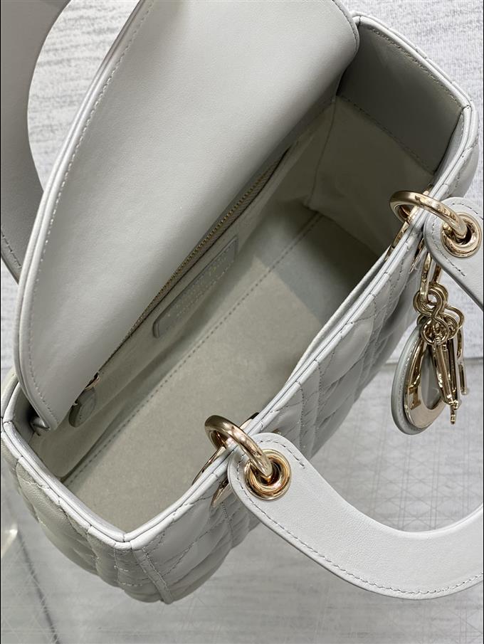 2025228Y650P211543123