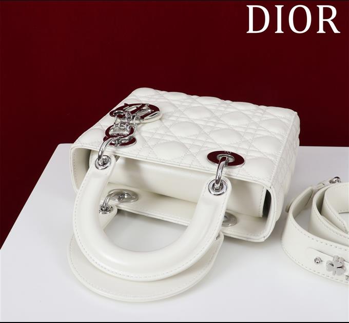 2025228Y650P211544474