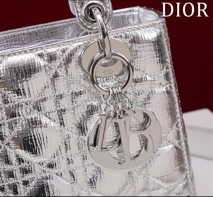 2025228Y650P211547117