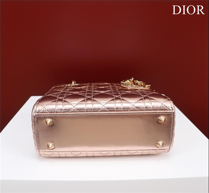 2025228Y650P211547589