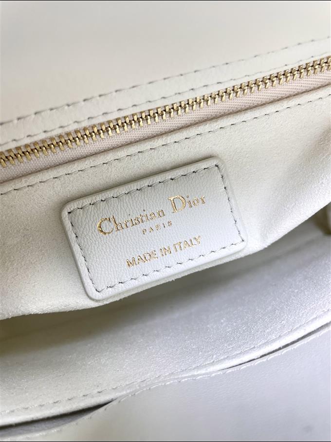 2025228Y650P211550228