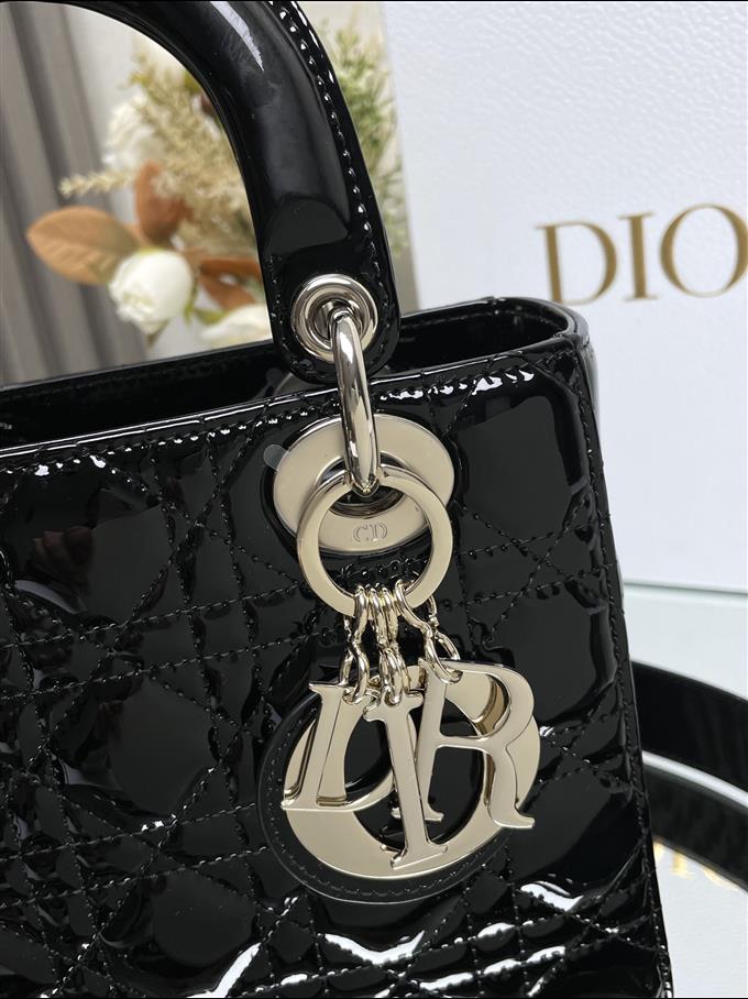 2025228Y650P211551264