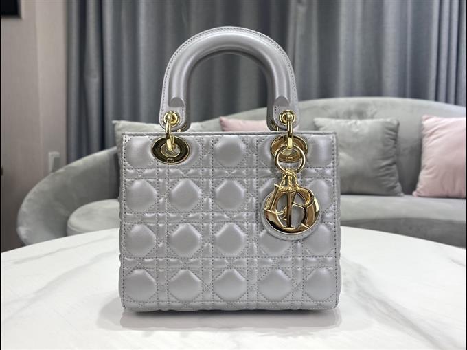 2025228Y650P211552114