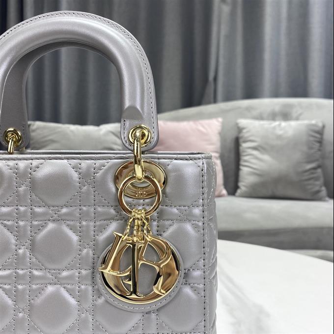 2025228Y650P211552145