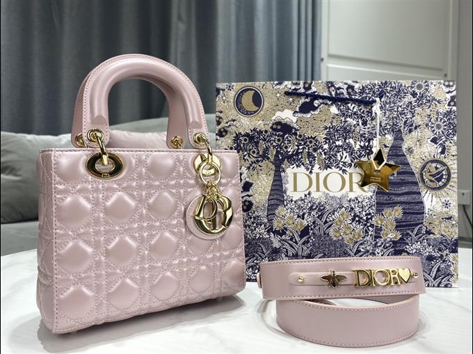 2025228Y650P211552241