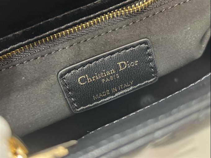 2025228Y650P211552631