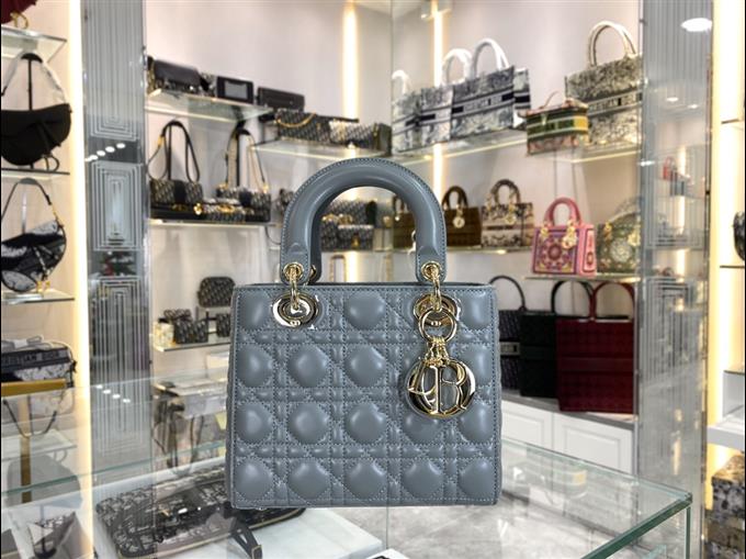 2025228Y650P211552772