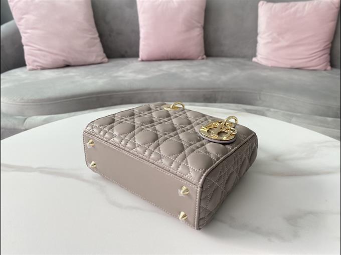 2025228Y650P211552882