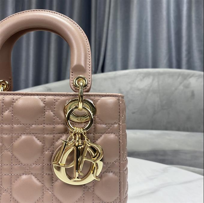 2025228Y650P211552975