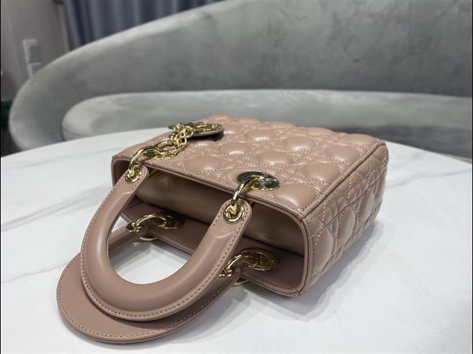 2025228Y650P211552991