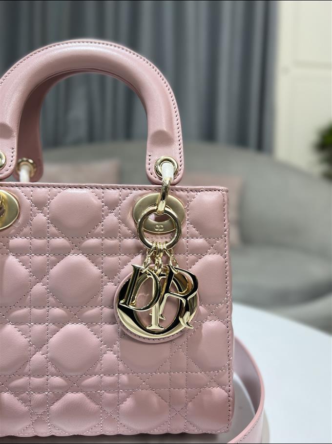 2025228Y650P211553115