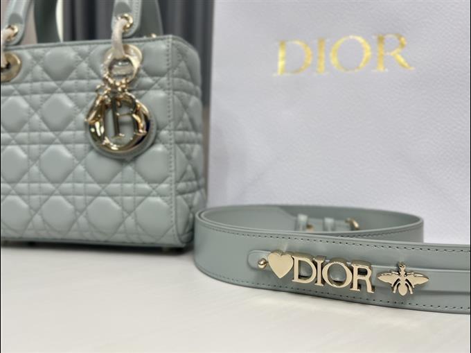 2025228Y650P211553678